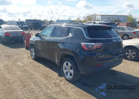 2019 Jeep Compass Latitude 4X4 из США, поврежденный, VIN 3C4NJDBB6KT792301